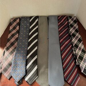 7 Alexander Julian Men’s Neck Ties Lot.